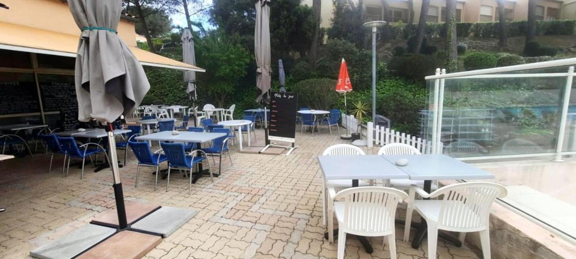 Flat With Swimming Pool Near The Beach Sanary-sur-Mer Bagian luar foto